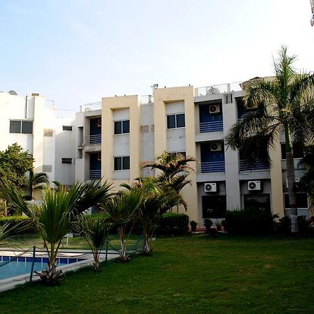 Hotel The Shiv Nautica à Mundra Extérieur photo
