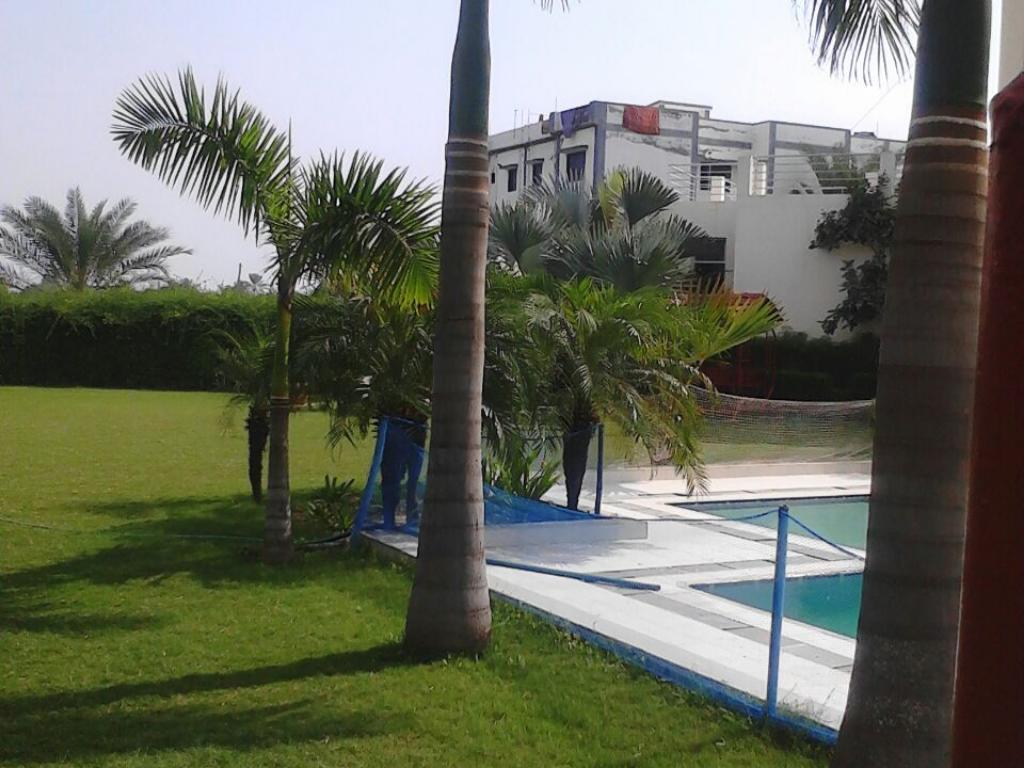 Hotel The Shiv Nautica à Mundra Extérieur photo