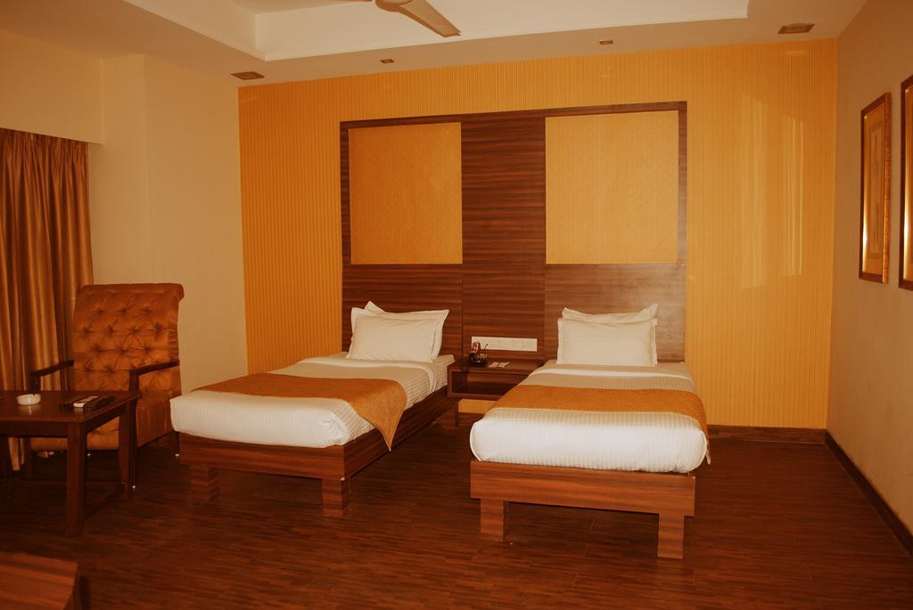 Hotel The Shiv Nautica à Mundra Extérieur photo