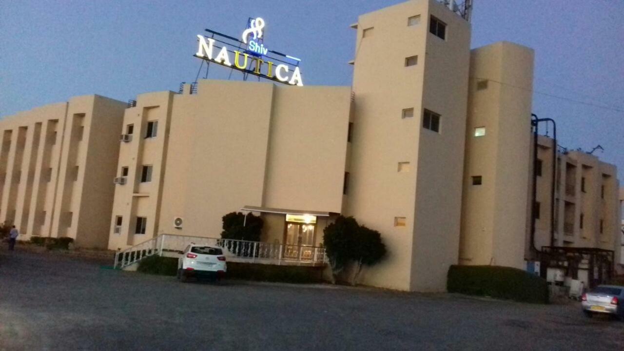 Hotel The Shiv Nautica à Mundra Extérieur photo